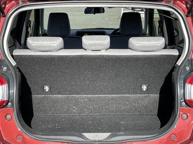 積み込みやすくて、たっぷり積める荷室です。シートアレンジできるものは、乗車人数と荷物の量や大きさによってシートを動かすことができるので、より快適なドライブが可能です！