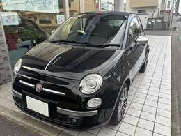 5ナンバーでコンパクトサイズのフィアット500は、運転がしやすくとても人気です。