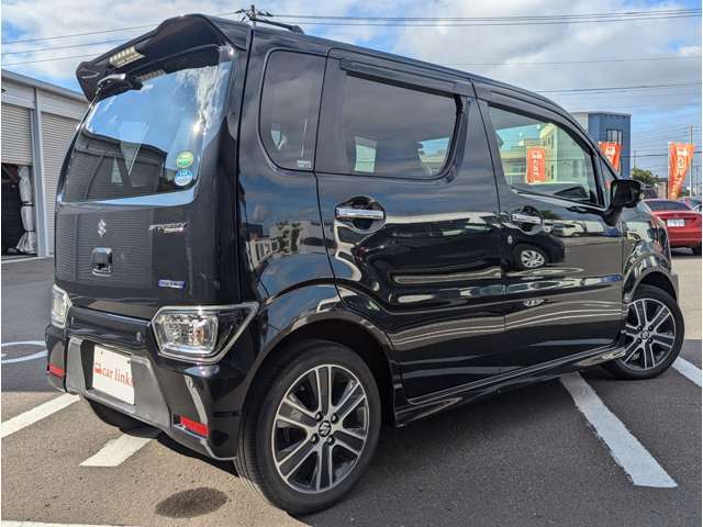 北海道内は勿論、全国各地への陸送でのご納車が可能です。陸送費用は地域や車種によって違いますので、お気軽にお問い合わせください。