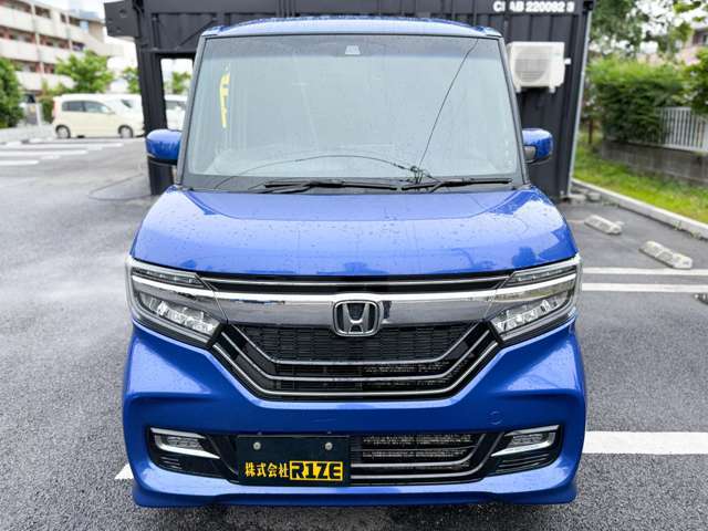 車内の臭いにもこだわってます！　車両の入庫チェックを行う担当者は非喫煙者を必ず配置し　タバコ臭　がない車両にこだわって販売をしております。臭いに関しても満足して頂ける高品質を維持しております！