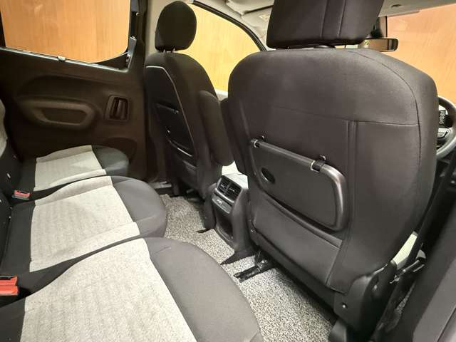 全国納車可能です。納車方法及び費用につきましては、お気軽にコーディネーターまでご相談ください。遠方のご納車の際も我々がしっかりサポートさせて頂きます。お気軽にスタッフまでご相談下さい。