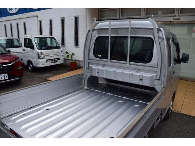 ●（株）スズキ中兵庫販売　本店ではお買い得なお車が目白押し！　詳しくは suzuki-nakahyogo.jp/をご覧下さい！！●無料通話【TEL：0078-6002-838529】