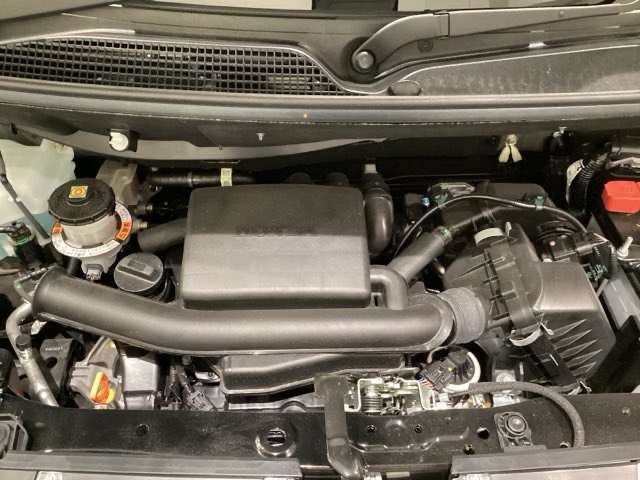 ホンダスタッフがしっかり整備して保証付きにてお渡し致します。エンジンルーム＆室内ルームともにクリーニング済みで清潔です。快適なドライブをお楽しみください。