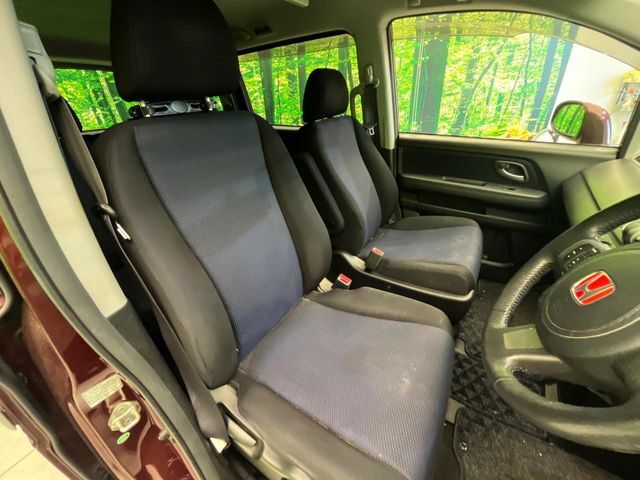 【問合せ：0776-53-4907】運転席シート廻りは使用感も少なく、良好な状態となっています。前オーナー様が丁寧に使っていたことがよくわかりますね。