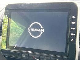 【純正ナビ】人気の純正ナビを装備。オーディオ機能も充実しており、Bluetooth接続すればお持ちのスマホやMP3プレイヤーの音楽を再生可能！毎日の運転がさらに楽しくなります！！