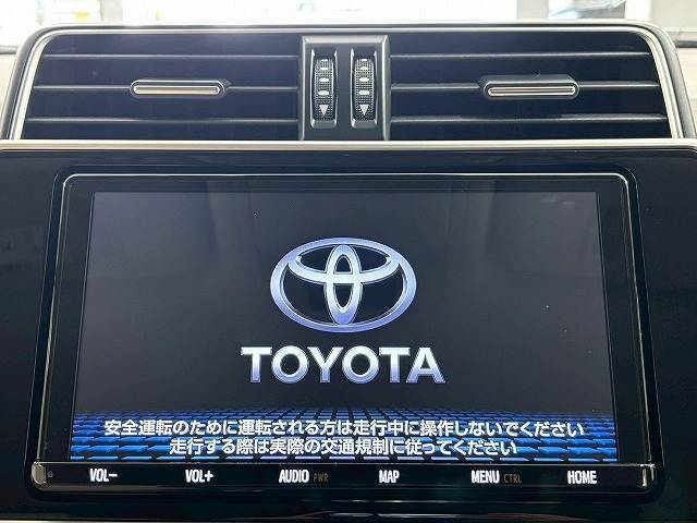 純正9型ナビ地デジ！Bluetooth搭載！