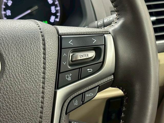 衝突軽減などの安全装備【トヨタセーフティーセンス】を装備！！