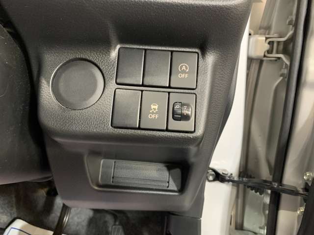 【アフターメンテナンス】当店は近畿運輸局民間車検指定工場を完備。ご購入後のメンテナンス・修理・車検など、アフターフォローも充実しております。