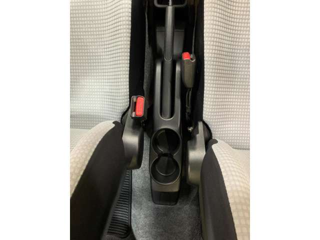 【アフターメンテナンス】当店は近畿運輸局民間車検指定工場を完備。ご購入後のメンテナンス・修理・車検など、アフターフォローも充実しております。