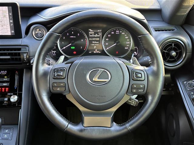 ガリバーグループでは主要メーカー、主要車種をお取り扱いしております。全国約460店舗の在庫の中からお客様にピッタリの一台をご提案します。