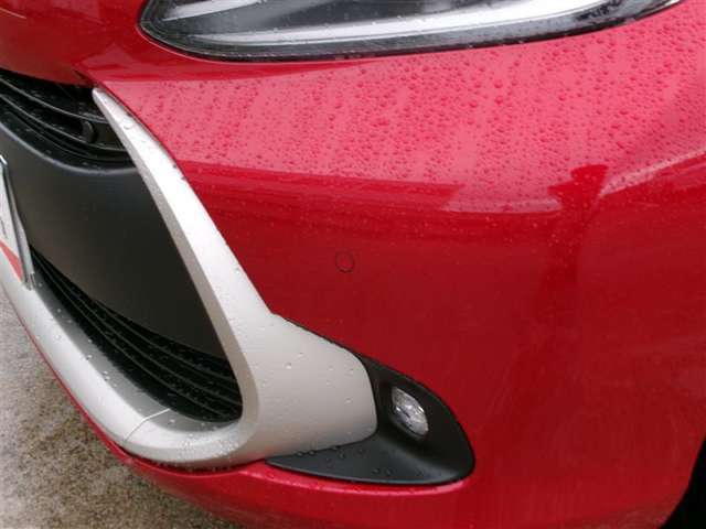 クリアランスソナーは、前後の障害物を音で知らせてくれます。安心ですね！（あくまでも補助装置です。）