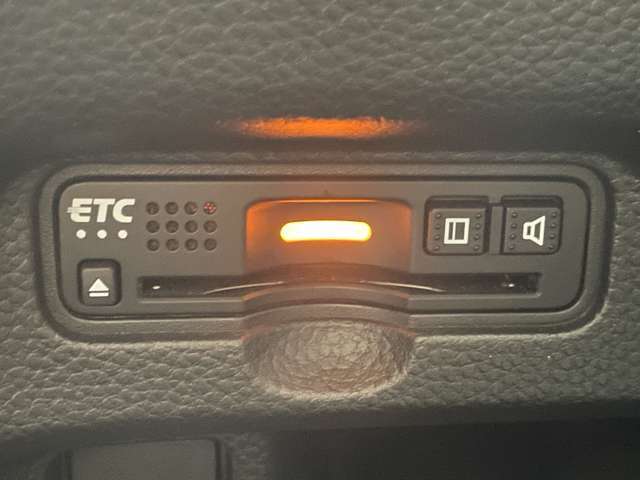 【ビルトインETC装着車両】 防犯対策バッチリ！！！ 高速走行もスムーズにお支払いが可能な装備！！！ セットアップも当社で可能です！！！