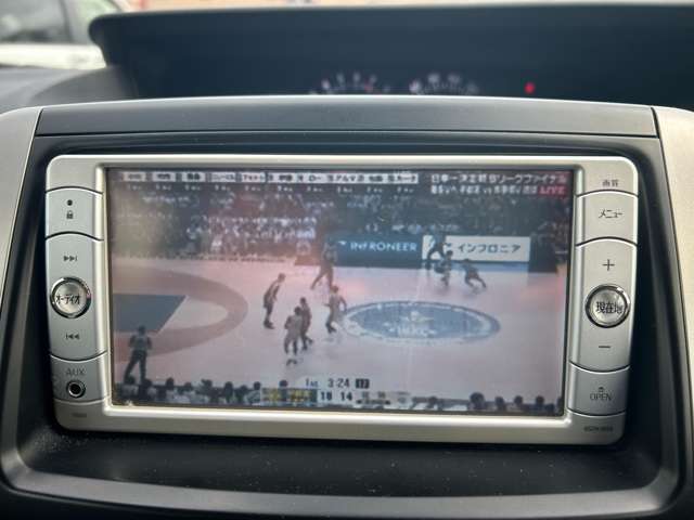 TV付きの車となっております。送迎時の待ち時間などとてもお役に立ちます。