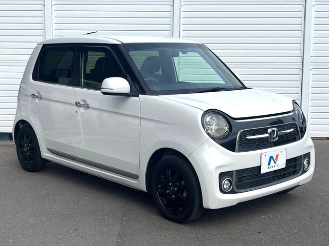 大好評のボディコーティング「弾スプラッシュコート」もご納車までに施工可能。通常のガラスコートと異なる、耐久年数6年の無機質ガラスコーティングが、ボディをキレイな状態に保ってくれます。