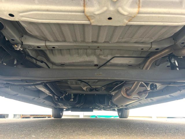 お車を安心してお乗りいただく為には、足回りの定期点検が欠かせません。サービスサポート（有償保証）では無料点検もご提供しており、安心のカーライフをお過ごしいただけるサポート体制が整っています。