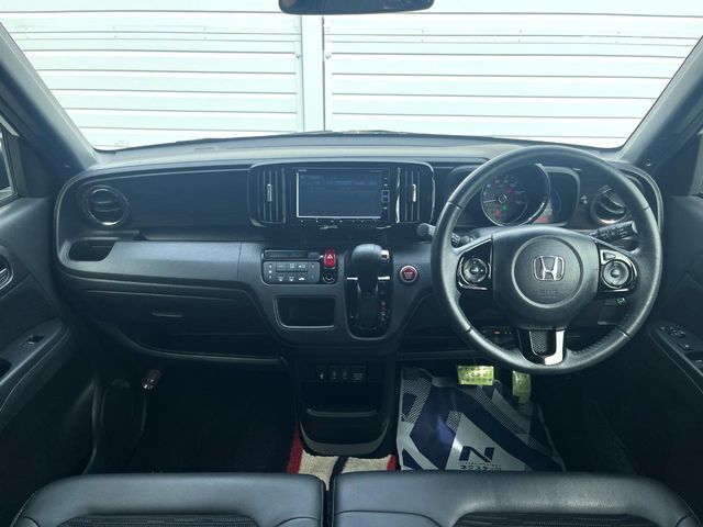 グループ総在庫数約30，000台！！全国の系列店からメーカー・車種問わずご紹介出来るので、あなたにピッタリのお車が見つかるはずです♪まずはお問い合わせ下さい☆