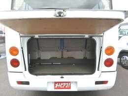 バン・トラック・商用車・九州管内にて豊富な在庫にて展示中都城インターチェンジより5分・国道269号線、神之山交差点近くです・ぜひお立ち寄りください。オートピア21・バントラックセンター！！