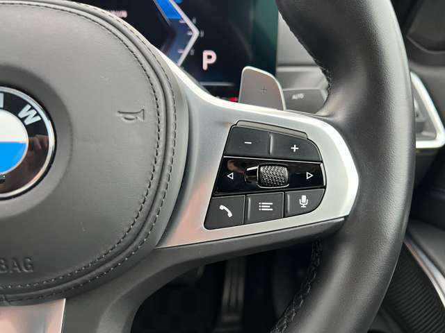在庫車両はストックヤードにも保管してございます。あらかじめ在庫確認及びご来店日時のご連絡を頂けますと円滑なご案内が可能です。