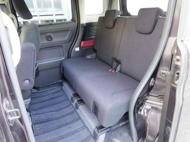 下取りはどんな車でも買取りしております！廃車、名義変更手続きは無料です！今お乗りのお車の部品の取外しや移植も可能ですので是非ご相談下さいませ！ご購入時、追加で用品の取り付けなども喜んで承っております！