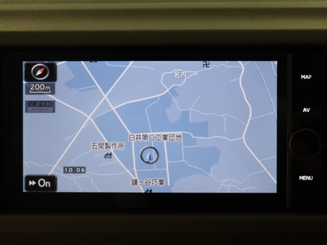 ナビゲーション付き。タッチパネル式で使いやすく、お出かけもラクラクです。