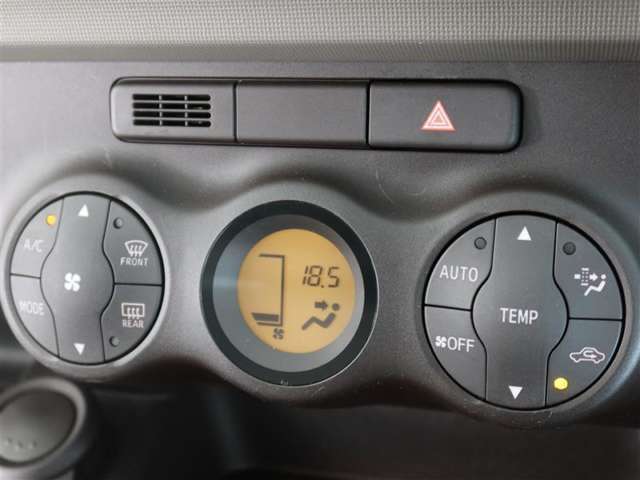 オートエアコン付きで快適に過ごせます