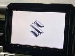 【純正8型ナビ】人気の純正ナビを装備。オーディオ機能も充実しており、Bluetooth接続すればお持ちのスマホやMP3プレイヤーの音楽を再生可能！毎日の運転がさらに楽しくなります！！