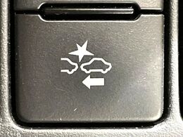 【トヨタセーフティセンス】走行中に前方の車両等を認識し、衝突しそうな時は警報とブレーキで衝突回避と被害軽減をアシスト。より安全にドライブをお楽しみいただけます。