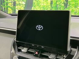 【10.5インチ　ディスプレイオーディオ】大画面のディスプレイはAppleCarPlayやAndroidAutoが利用可能。大きな画面でスマホナビアプリ等が利用いただけます♪