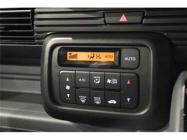 オートエアコン装備ですので、とっても快適！