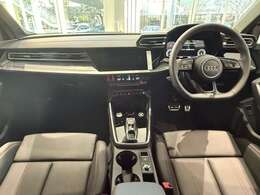認定中古車低金利をご利用も可能となります、車種、年数、プランにて金利は変動致しますが、ローンシュミレーション作成も可能となりますので、お気軽にお申し付け下さいませ。※フリーダイヤル：0078-6002-980423