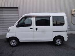 両側スライドドア