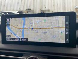 【純正メモリナビ】装備でフルセグTV視聴やBluetooth等充実しております！