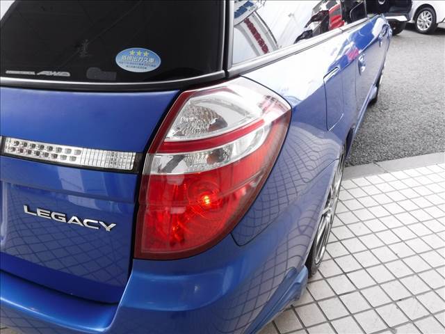 6速MT☆STIフロントリップスポイラー☆STI18AW☆STIマフラー☆ブレンボキャリパー☆HID☆Defiブースト計☆STIブーストコントローラー☆STIタワーバー☆ハーフレザーシート☆禁煙車☆