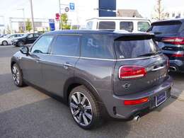 経験豊かなメカニックによる整備でお車自体の状態はもちろん、商品展示前に社内『商品化センター』にて内・外装共に良質な状態に磨き上げ、お車をご提供出来る様、運営しております。