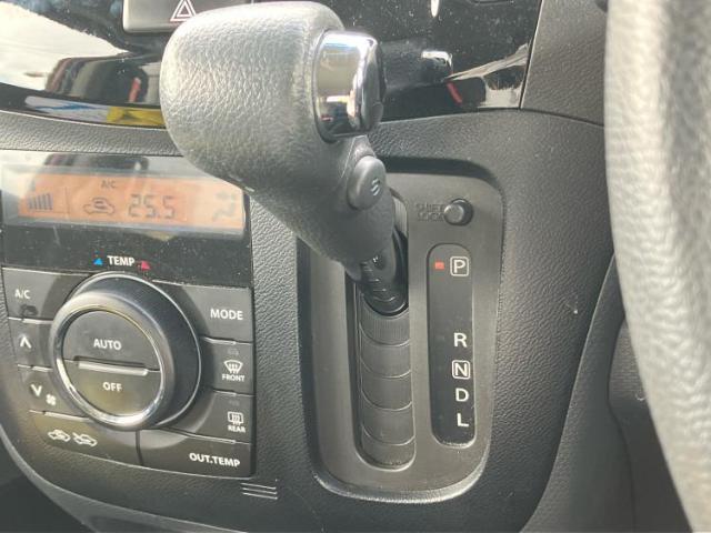 国産車から輸入車まで多様なお客様のニーズのお応えできるように、全国規模で豊富な在庫展開！車のことならWECARSへ！