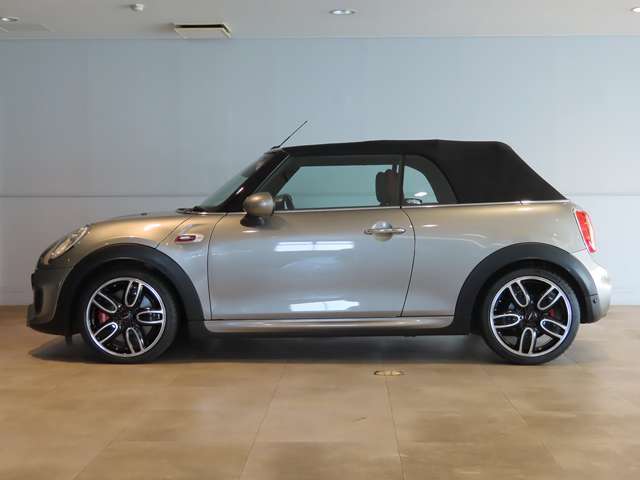 MINIオーナーのために設計されたオリジナルのMINI自動車保険がございます。車のことは全ておまかせください。