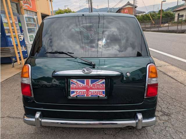 納車時にエンジンオイル、オイルエレメント、バッテリー、ワイパーブレード等新品に交換しています！