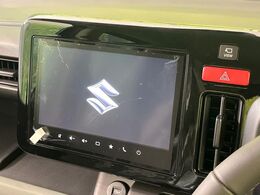 【メーカー純正ナビ】インテリアに溶け込むスタイリッシュな「専用設計」メーカーナビを装備♪視認性や操作性など基本性能にも優れ、より上質なカーライフをお楽しみいただけます。