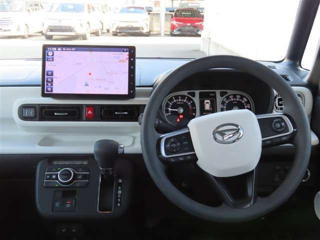 当店では店舗での販売もいているため、掲載中のお車が先にご成約となる場合がございます。気になるお車がございましたら、お早めにお問合せ下さいませ。