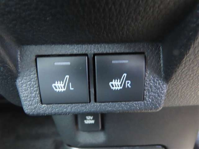 （シートヒーター）冬場は重宝します！あったかいシートであたたかい気持ちに！