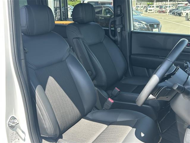 【運転席】座り心地が良いシートなので長時間の運転でも快適にお過ごしいただけます。新品のフロアマットのご注文も可能です。掲載箇所以外にご希望の写真がございましたらお気軽にお問い合わせ下さい。