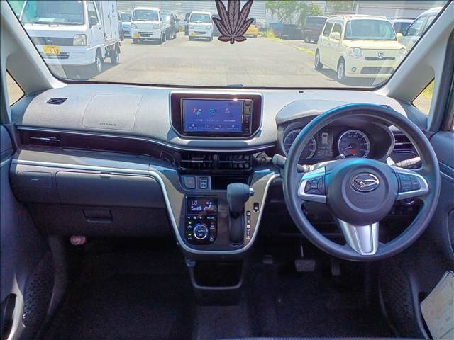 ☆内外装クリーニング☆車の隅々まで徹底的にクリーニングを行っておりますので内外装ともに綺麗な状態でご納車いたします！
