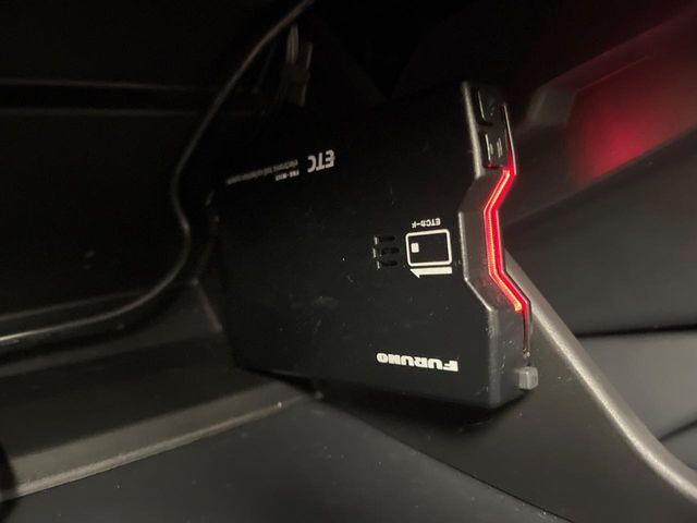 【ETC】高速道路の料金所をストレスなく通過！話題のスポットやサービスエリアに多い「スマートIC」利用時は必須のアイテムです。当店でセットアップを実施、ご納車当日からすぐにご利用いただけます！