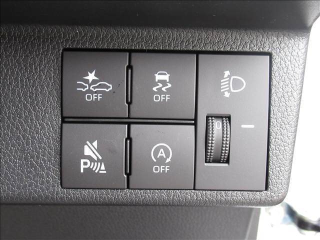 【スマートアシスト】ダイハツの安全装備の総称。車両に搭載した「ステレオカメラ」が周囲の状況を把握し、ドライバーの運転をサポート。