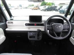 ふぃのの在庫をご覧いただきありがとうございます。総在庫台数600台以上　届出済未使用車専門店でございます。ぜひ一度　 0120-153-440　までお問い合わせください。