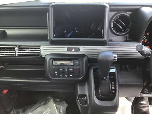 新車はもちろん、上質な中古車も取り扱っております。店頭にないお車でもご希望のお車がございましたら、お探しいたします！！ご遠慮なくご相談ください。