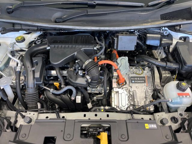 親切・丁寧な専門メカニックスタッフが応対！・車検・点検整備・事故等の修理などアフターサービスも安心。お車のカスタマイズもネクステージのサービススタッフまでご相談ください！