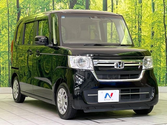 高透明度のガラス皮膜で撥水はもちろん、上質なツヤ・光沢を実現。紫外線や酸性雨から大切な愛車を保護し、色あせ・劣化を防止。「弾スプラッシュコート」、「弾プリミッサコート」からお選びいただけます。