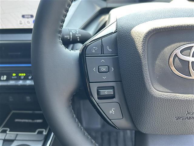 【運転席操作部】『運転席周辺の装備』の画像になります。快適なドライブを楽しむための機能が装備されています！運転席から触れるので使いやすいです！