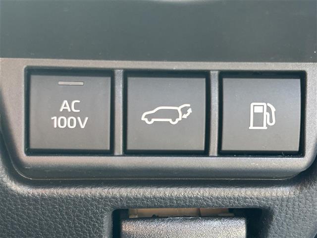 【運転席操作部】『運転席周辺の装備』の画像になります。快適なドライブを楽しむための機能が装備されています！運転席から触れるので使いやすいです！
